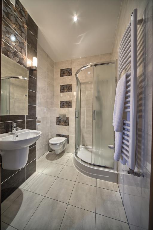 Hotel Stara Fabryka Malogoszcz Zimmer foto