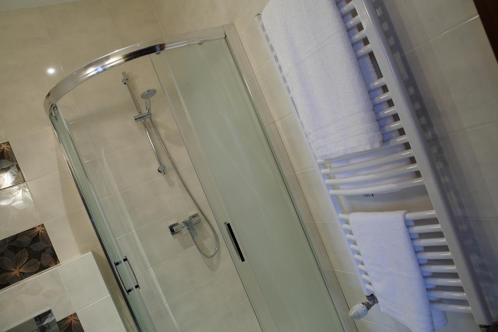 Hotel Stara Fabryka Malogoszcz Zimmer foto
